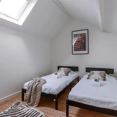 Cozy Family Nearby Beach Apartment